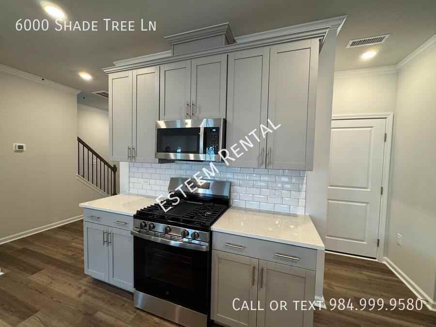 6000 Shade Tree Ln - Photo 7 of 37