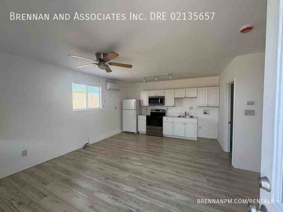 3011 Franklin Ave - Photo 3 of 11