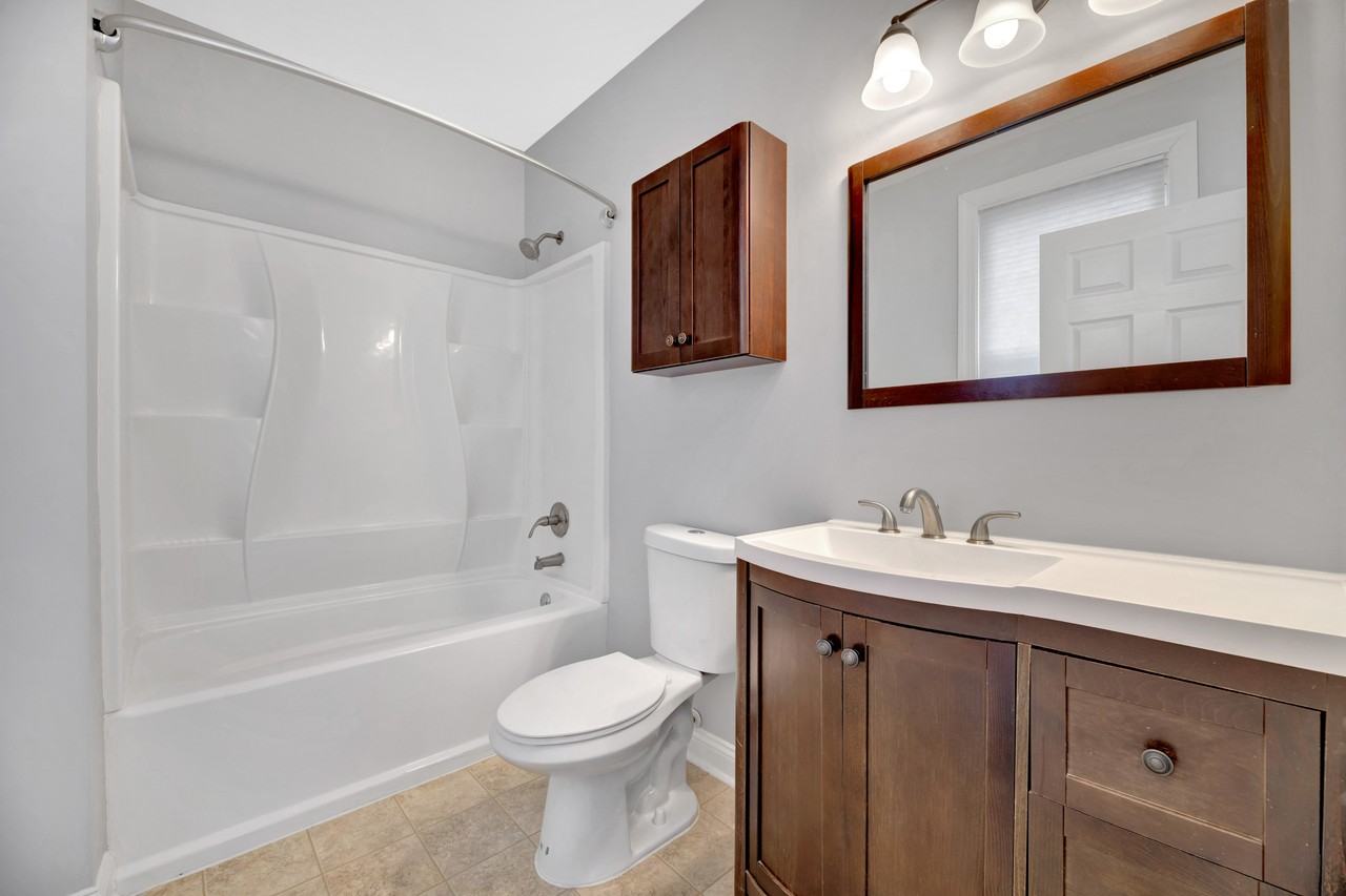 1512 U St Se - Photo 6 of 16