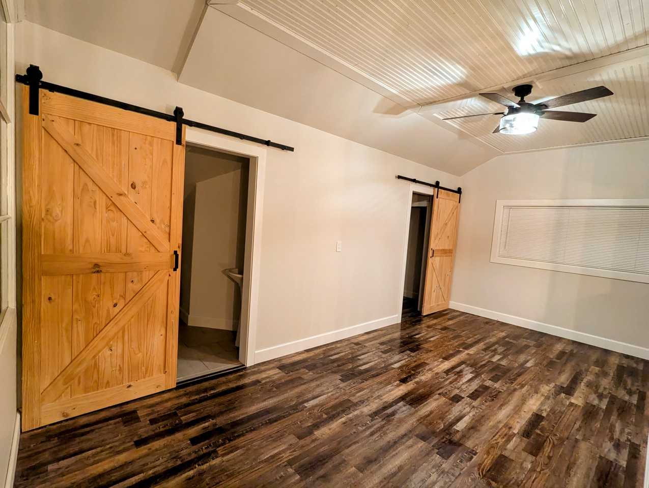 4520 44th Ave E #MIL - Photo 4 of 7