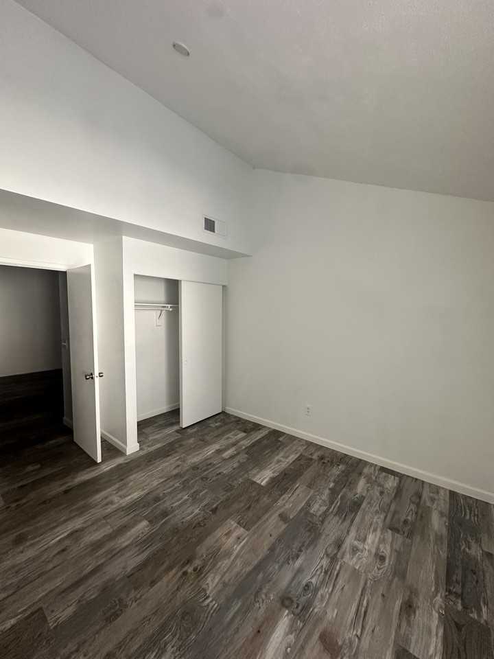 9419 N 59th Ave - Photo 6 of 13