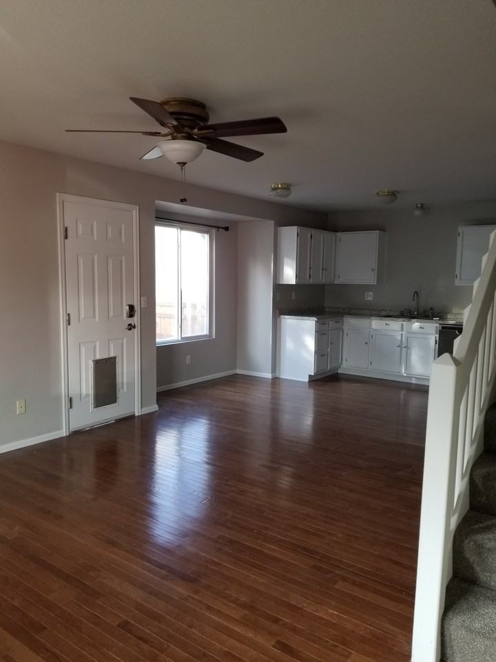 776 Century Pl - Photo 5 of 21