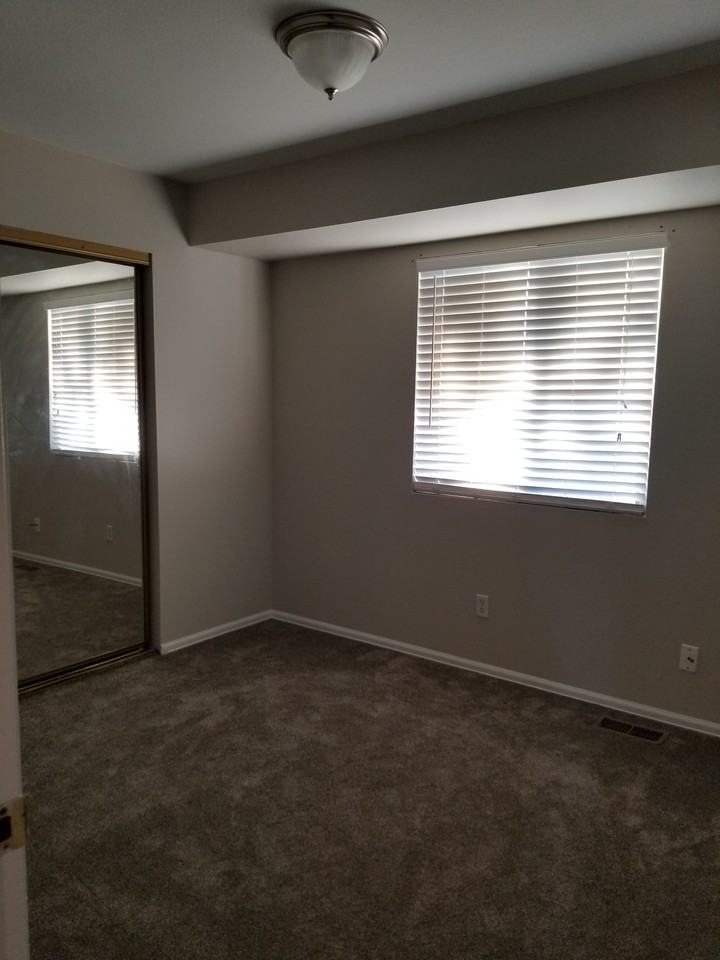 776 Century Pl - Photo 7 of 21