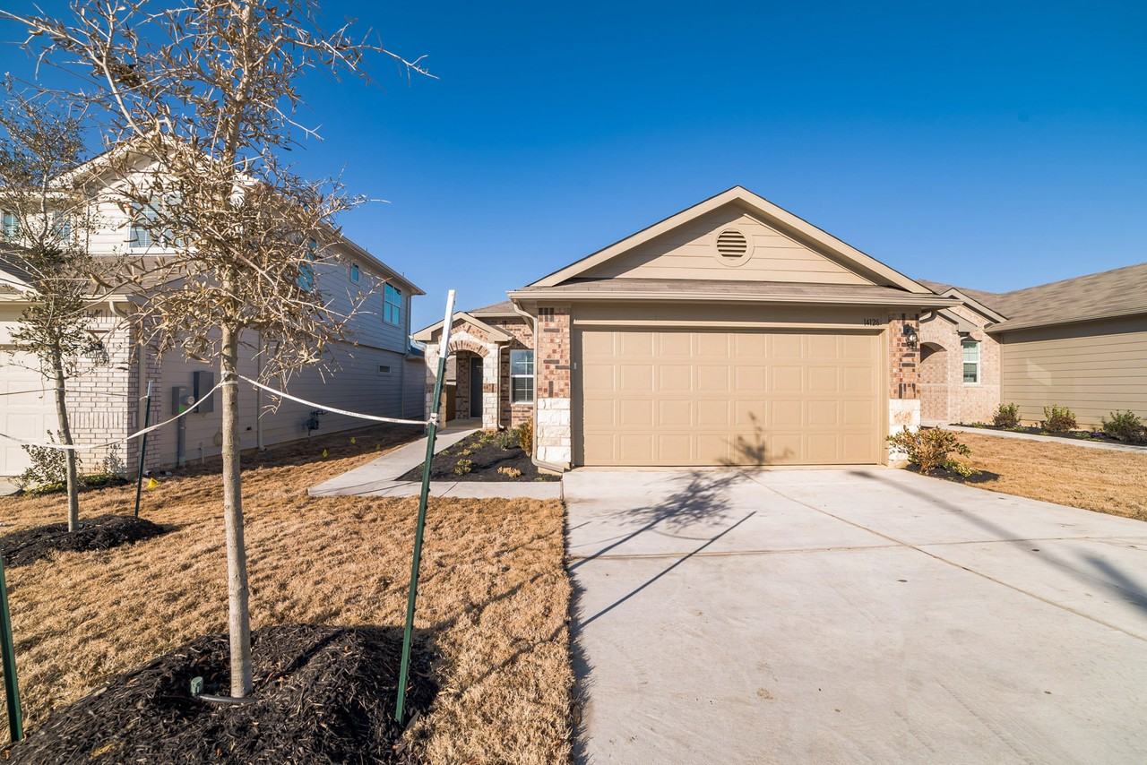 14128 Macquarie Dr #NA - Photo 3 of 32