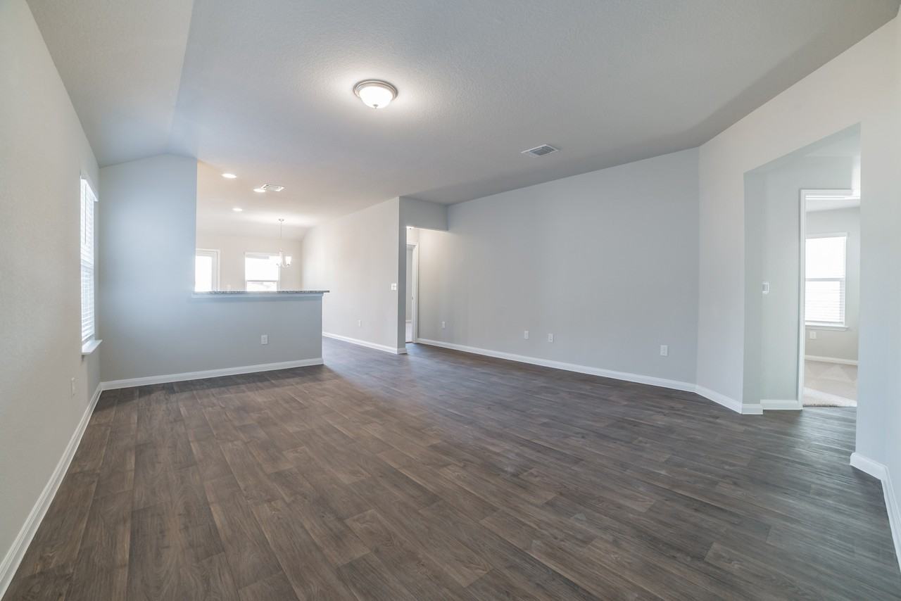 14128 Macquarie Dr #NA - Photo 7 of 32