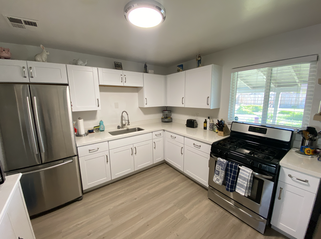 2065 E Don Carlos Ave #NA - Photo 4 of 27