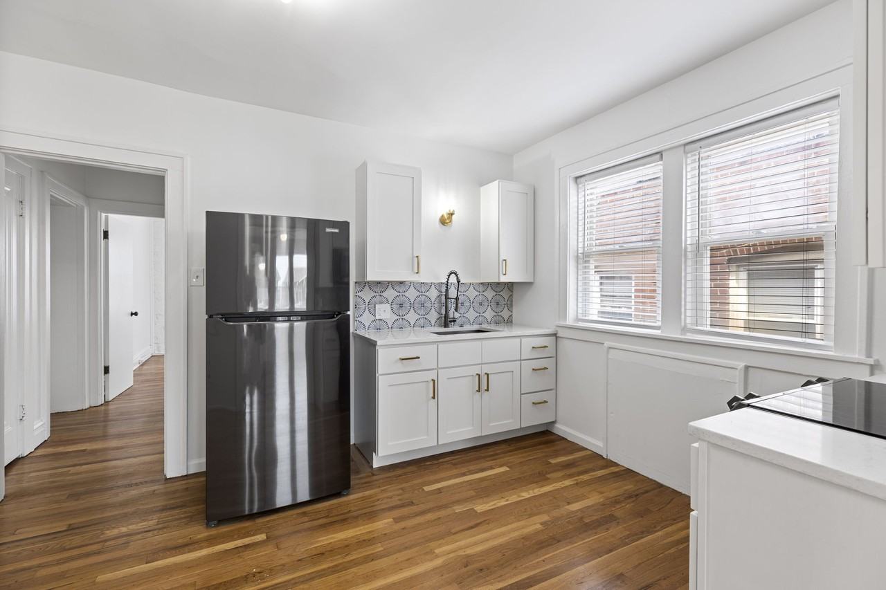 5031a Mardel Avenue., St. Louis, Mo 63109 #A - Photo 5 of 16