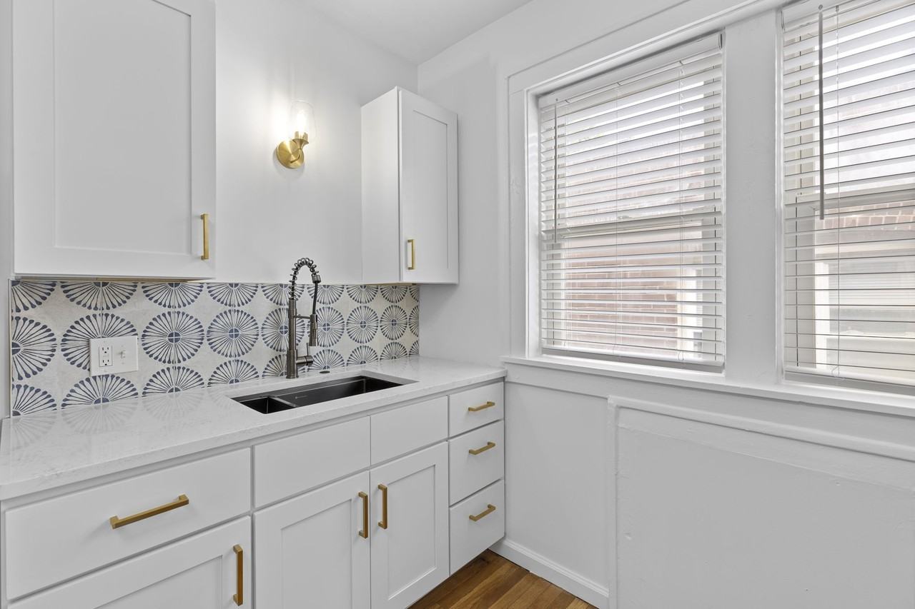 5031a Mardel Avenue., St. Louis, Mo 63109 #A - Photo 7 of 16