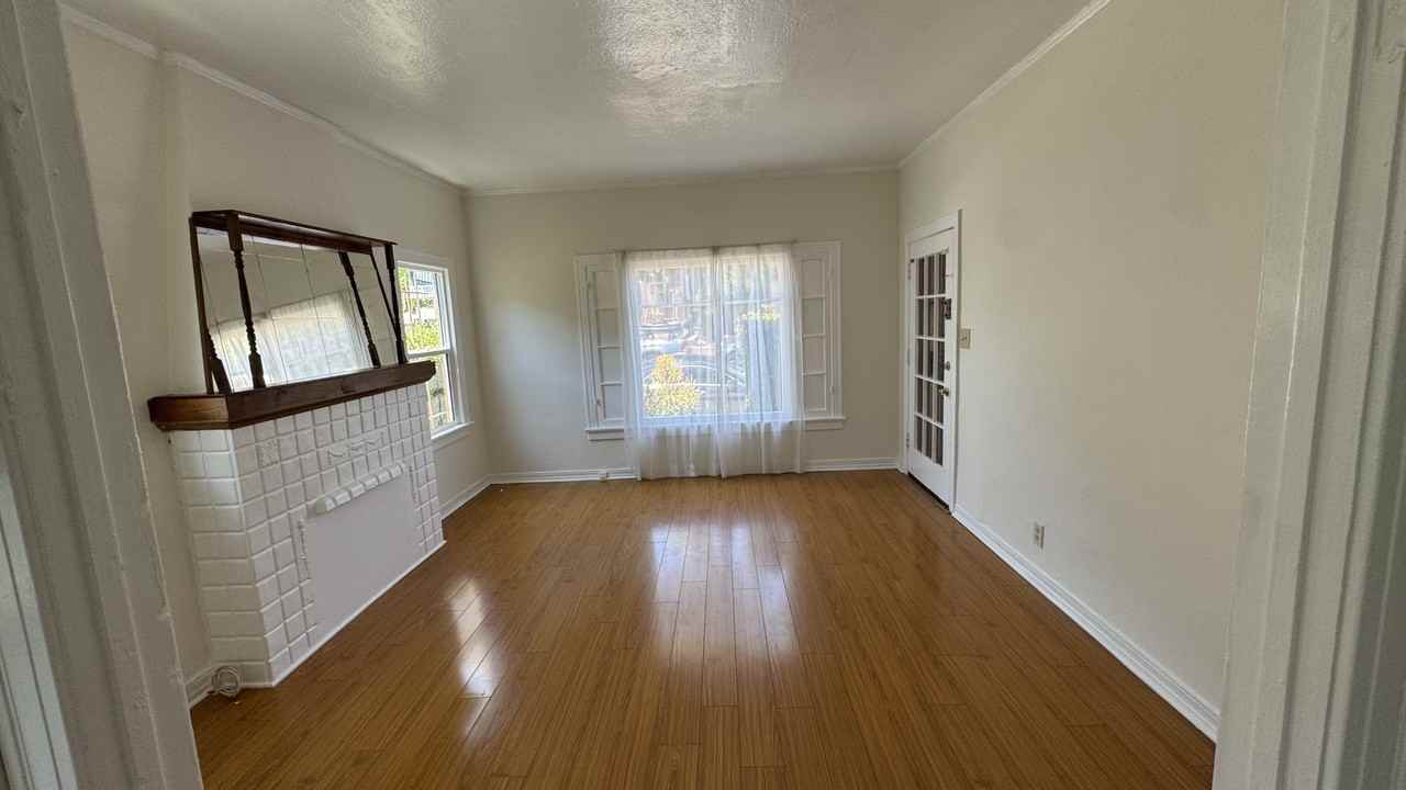 6828 Leland Way #6828 - Photo 3 of 10