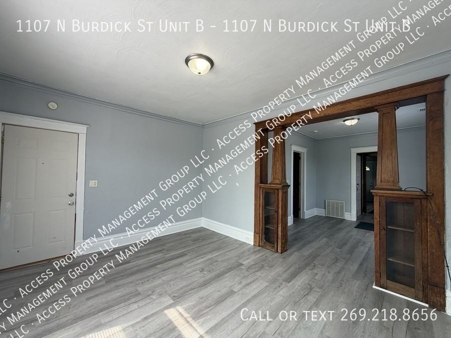 1107 N Burdick St Unit B - Photo 3 of 13