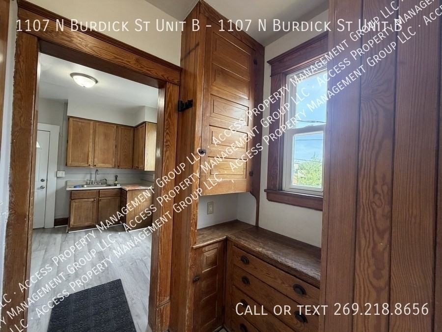 1107 N Burdick St Unit B - Photo 4 of 13