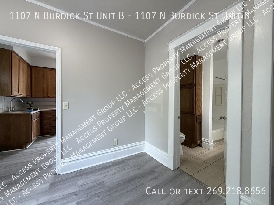 1107 N Burdick St Unit B - Photo 6 of 13