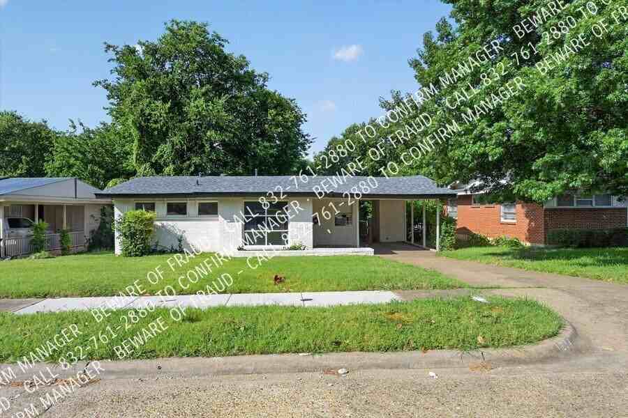 1214 Adelaide Dr - Photo 3 of 27