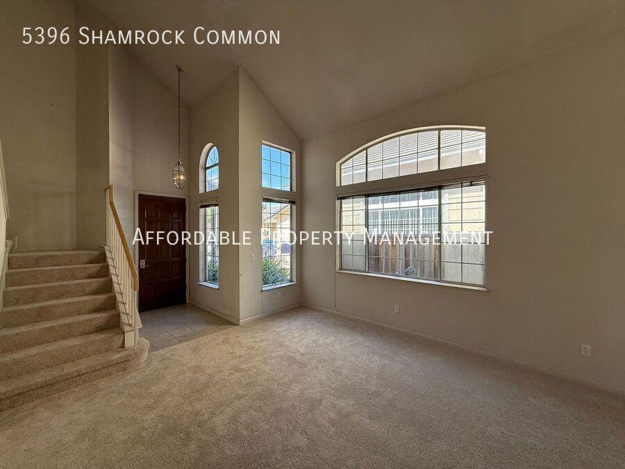5396 Shamrock Cmn - Photo 4 of 25