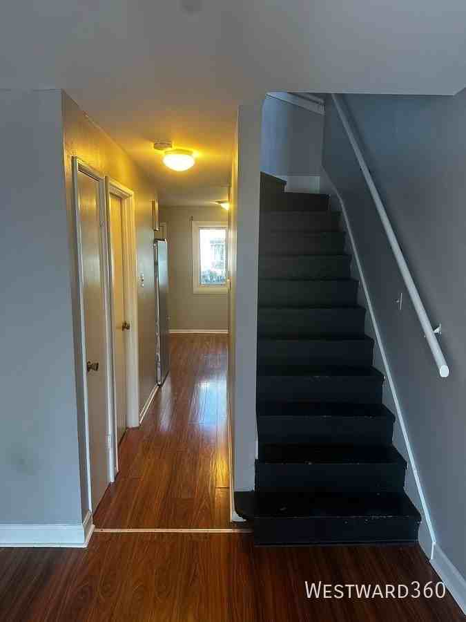 1301 E 75th St Apt B #B - Photo 6 of 19