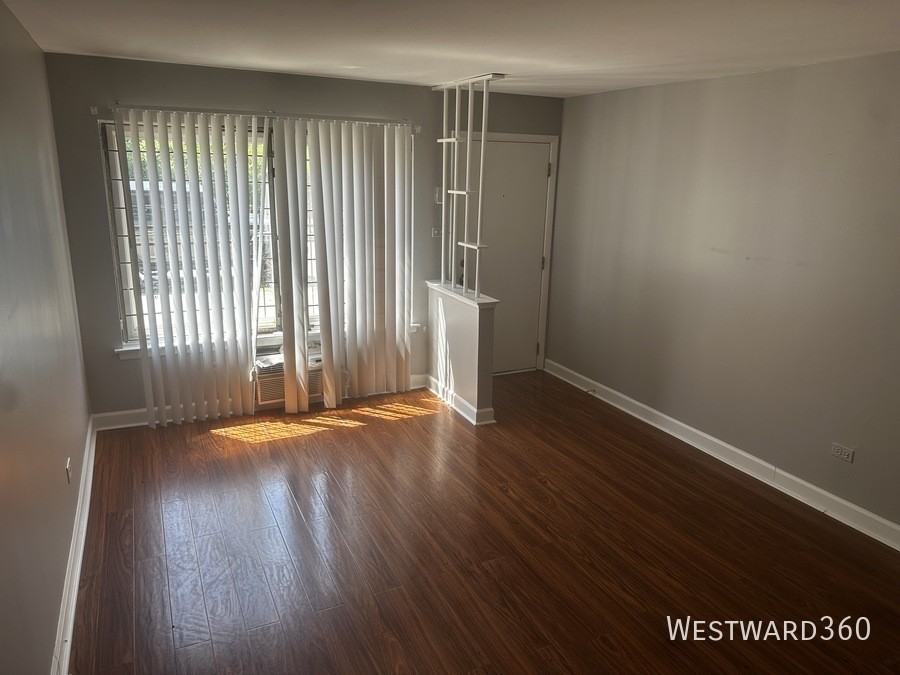 1301 E 75th St Apt B #B - Photo 7 of 19