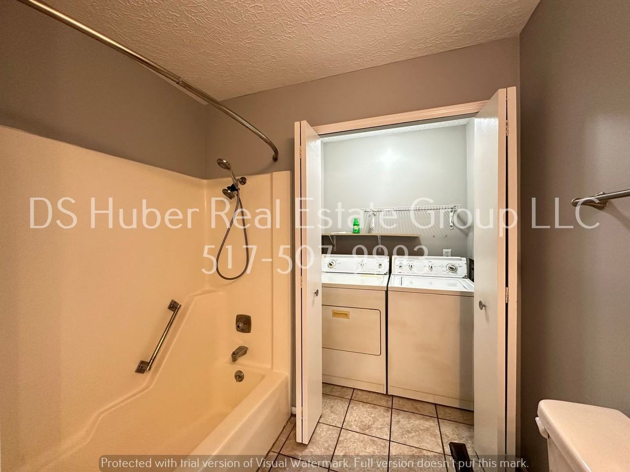 328 N Church St - Photo 7 of 13