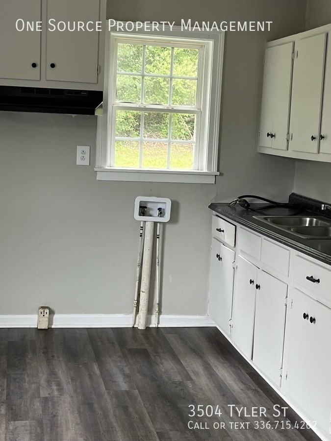 3504 Tyler St - Photo 4 of 18
