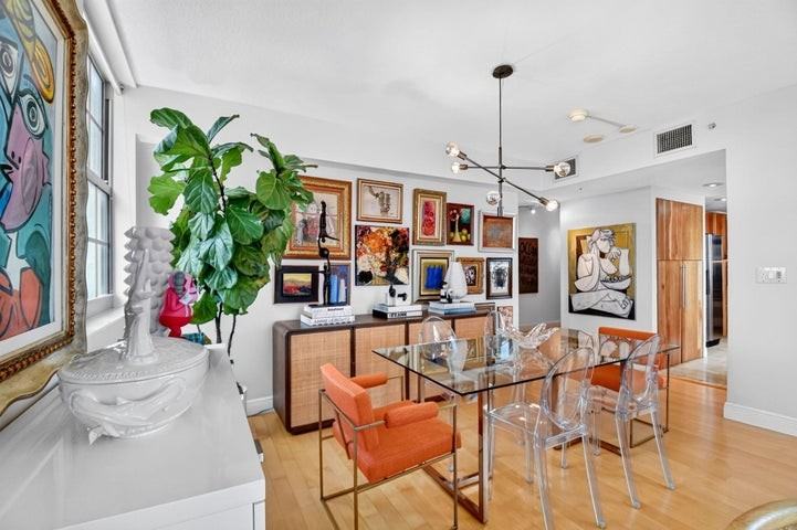 610 Clematis Street - Photo 2 of 8