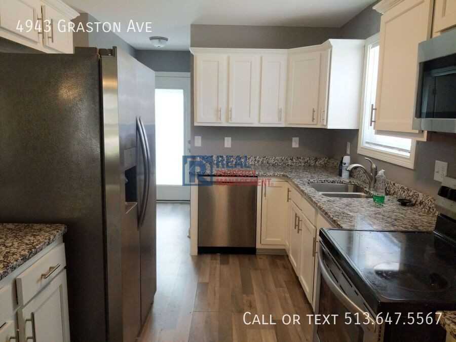 4943 Graston Ave - Photo 3 of 15