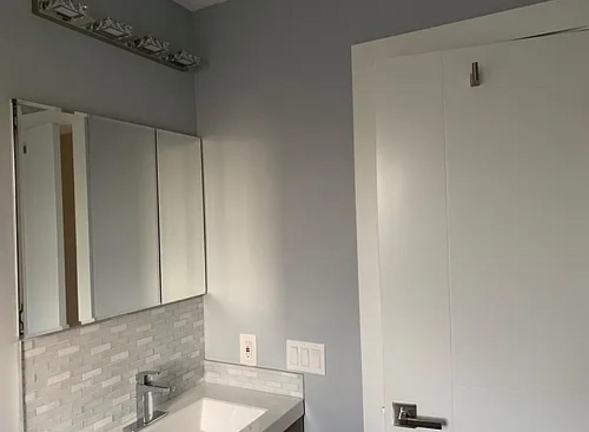 120 E Hill Rd #1stFL - Photo 5 of 18