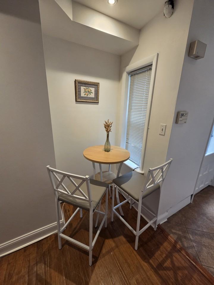 515 S Milton Ave #NA - Photo 4 of 17