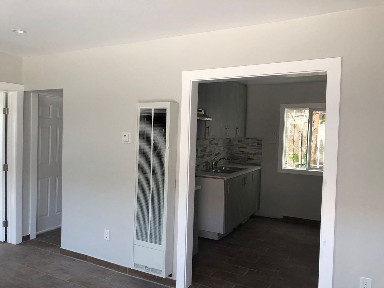 11818 S MAIN LLC - Photo 2 of 24