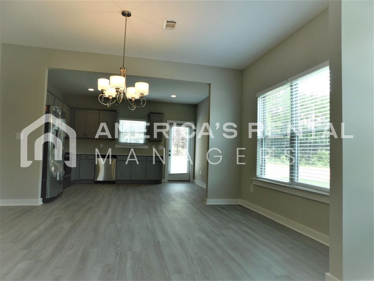 15537 Crimson Ridge Cir - Photo 7 of 24
