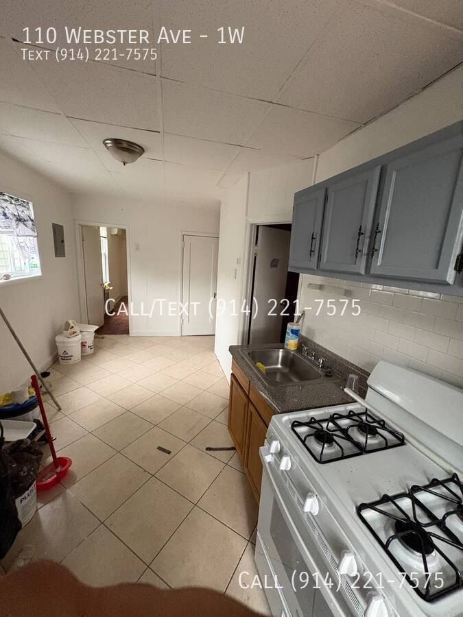 110 Webster Ave #1W - Photo 4 of 8