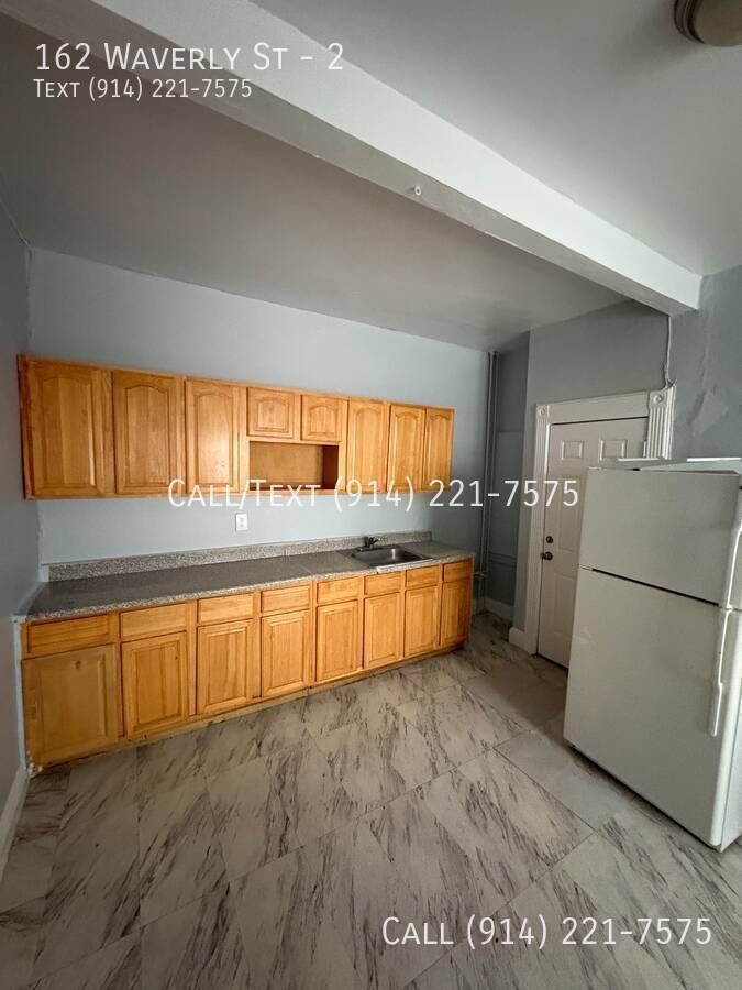 162 Waverly St #2 - Photo 4 of 13