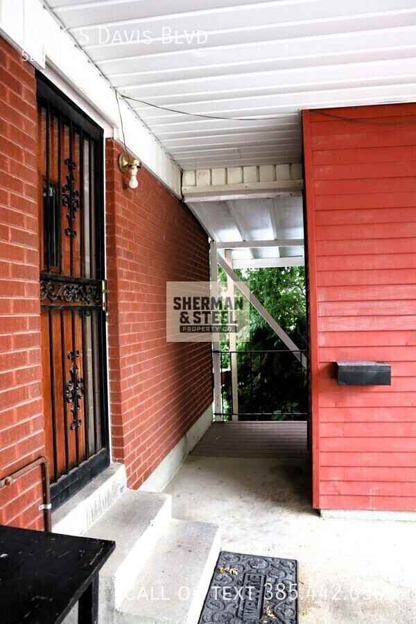 1866 S Davis Blvd - Photo 5 of 50