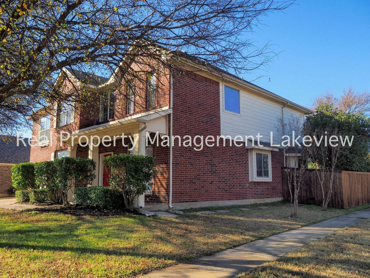 7500 Waterside Pl - Photo 3 of 45
