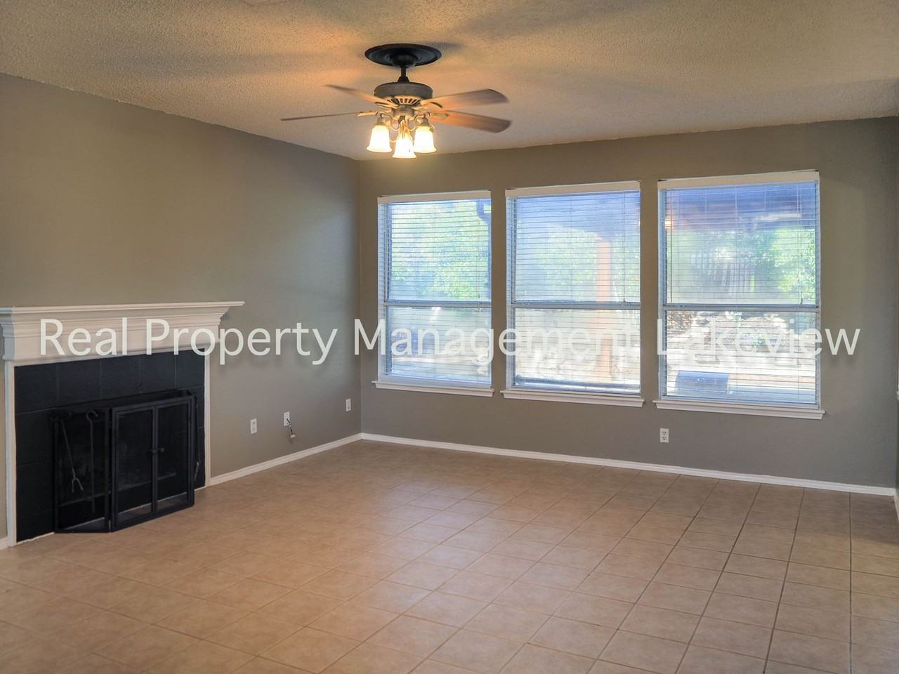 7500 Waterside Pl - Photo 7 of 45