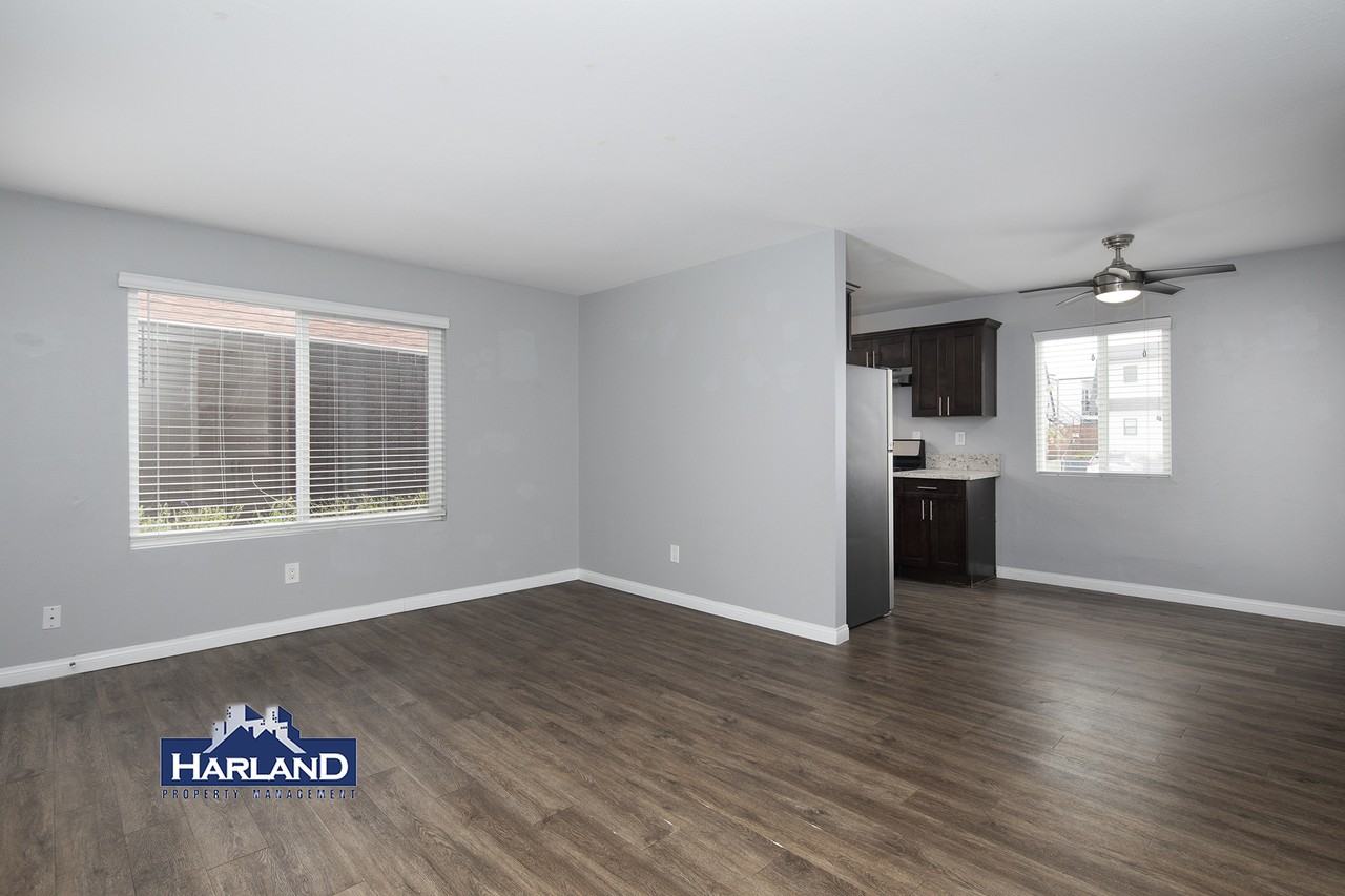 4515 Bancroft St - Photo 5 of 13