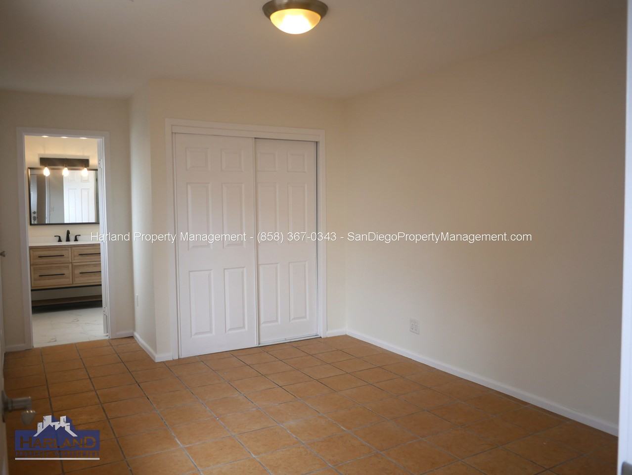 4810 68th St - Photo 2 of 9