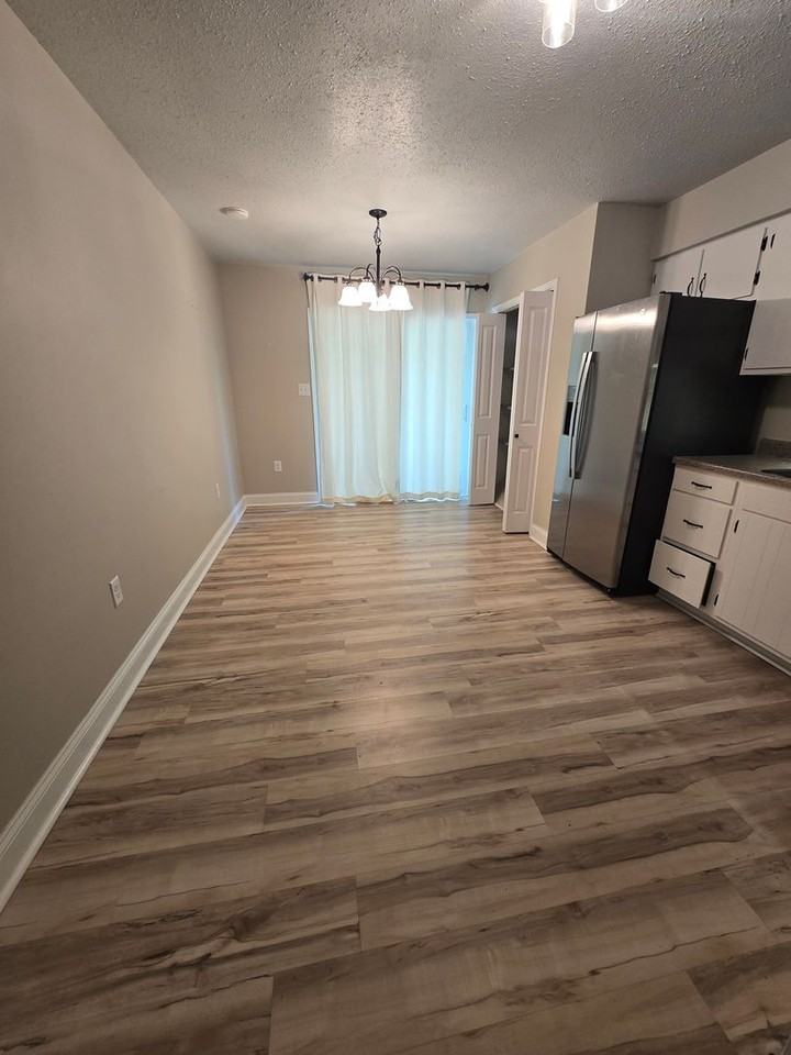 722 Pear Tree Cir - Photo 6 of 23