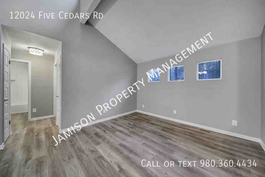 12024 Five Cedars Rd - Photo 3 of 27