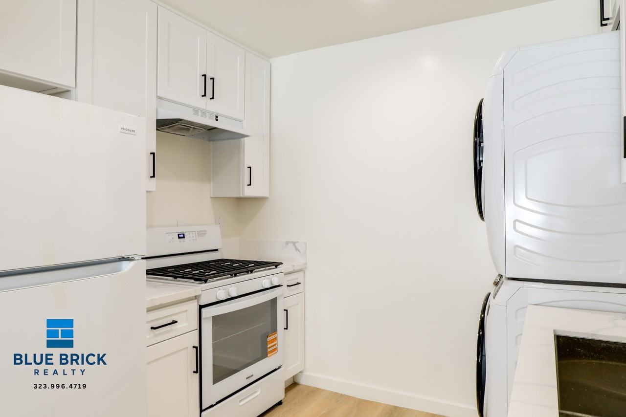 606 N 6th St #E - Photo 7 of 18