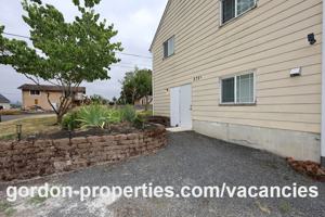 featured image of 275 S 5th St #B