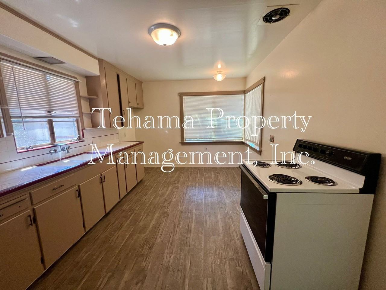 13650 Saint Marys Ave - Photo 7 of 17
