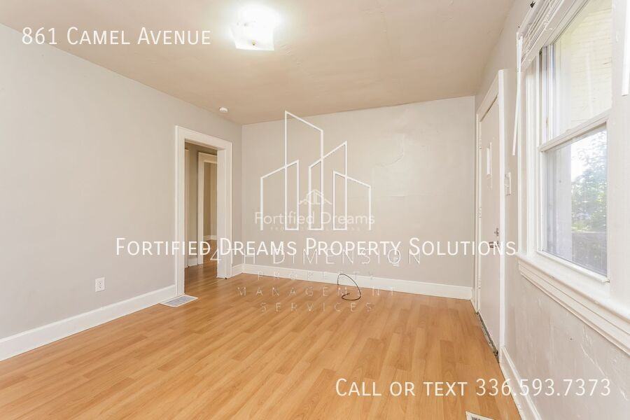 861 Camel Ave - Photo 4 of 45