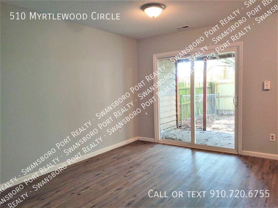 510 Myrtlewood Cir - Photo 4 of 11