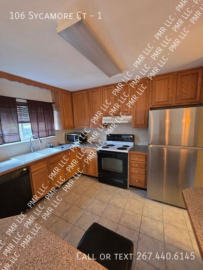 106 Sycamore Ct #1 - Photo 5 of 50
