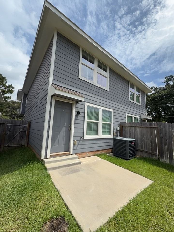 501 Hines Ave - Photo 2 of 19