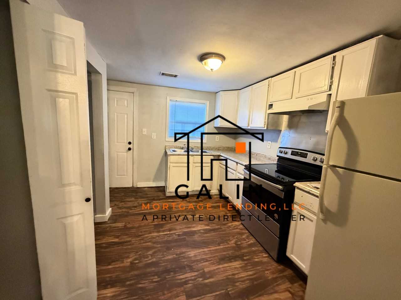 1416 Chester St - Photo 2 of 16