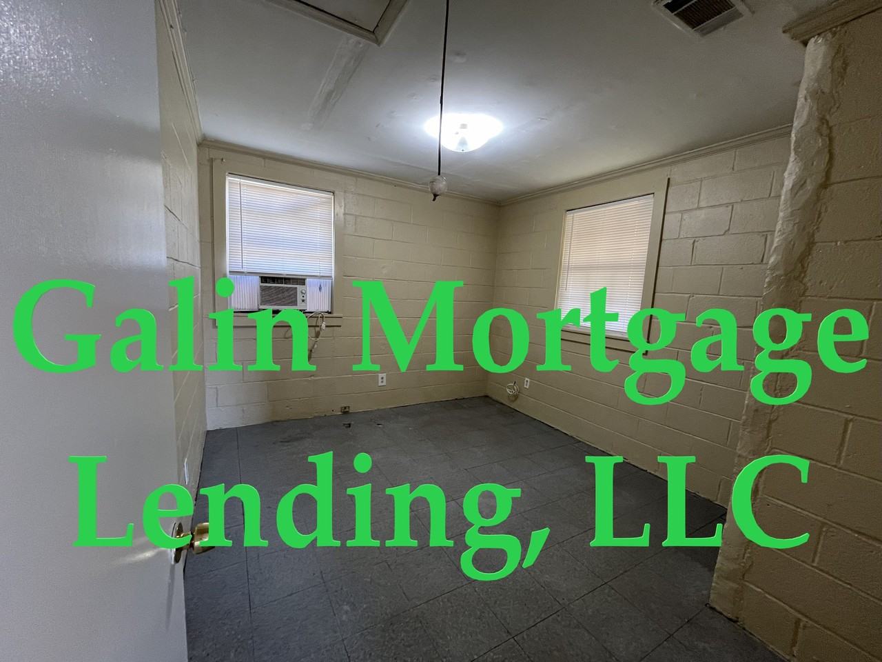 920 Carter St - Photo 2 of 11