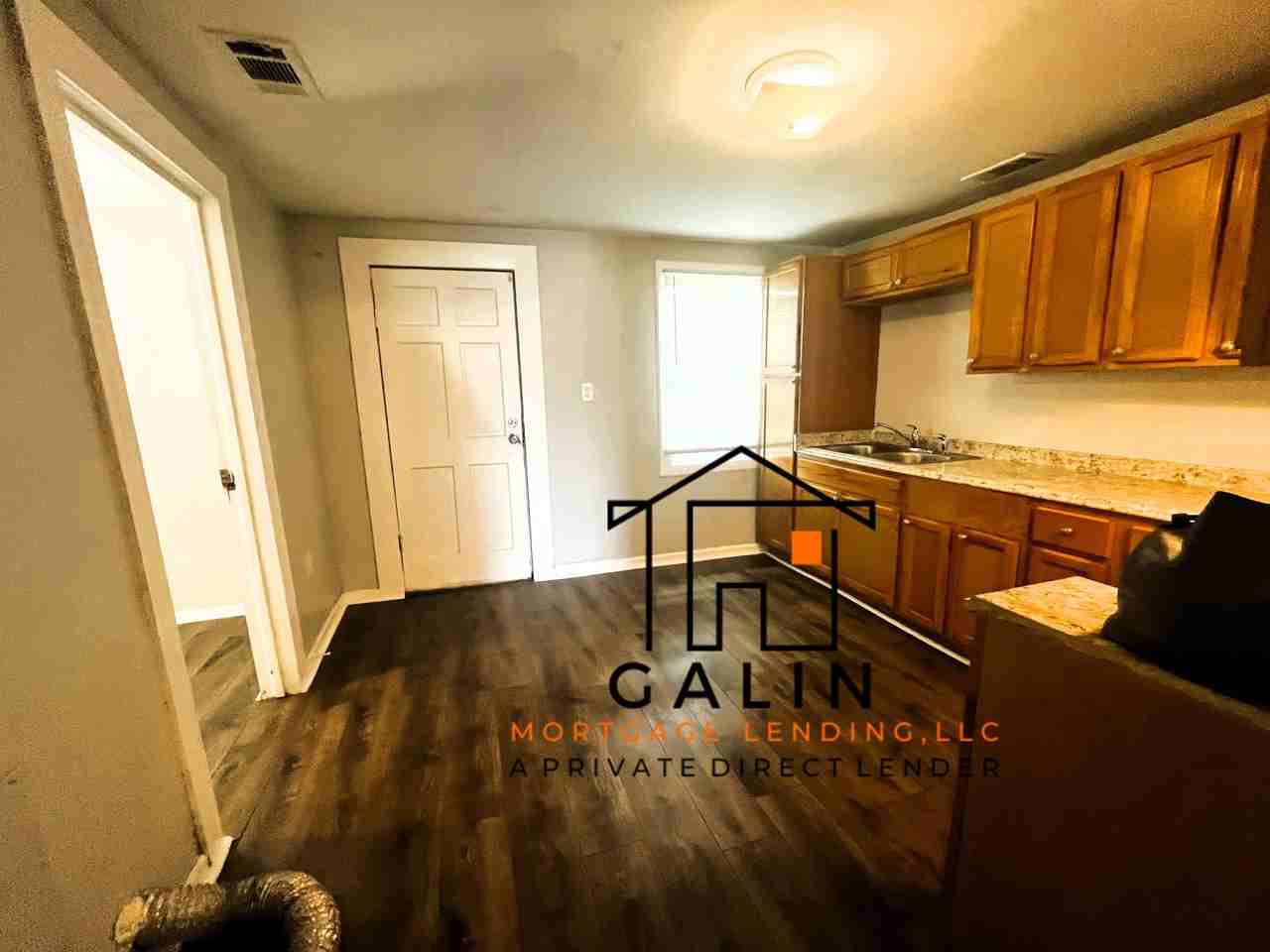 1330 Golden St - Photo 3 of 23