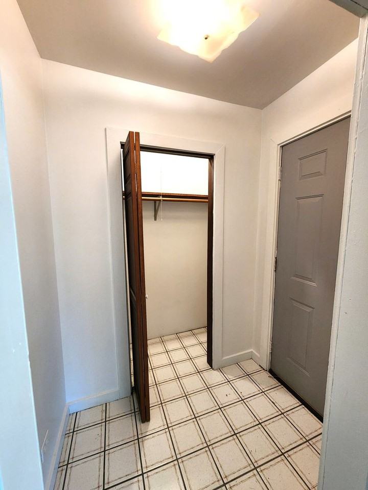 120 S Park St #1 - Photo 3 of 17