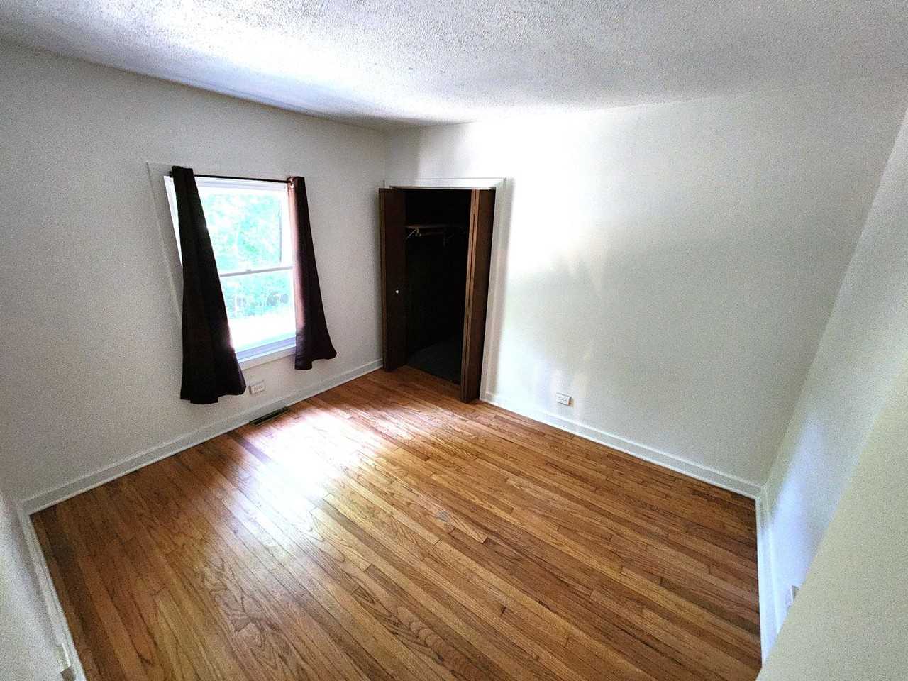 120 S Park St #1 - Photo 4 of 17