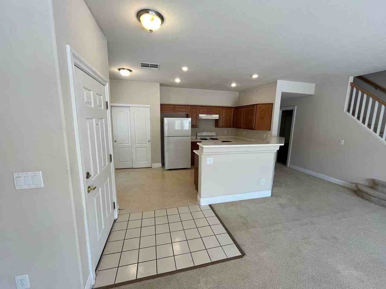3213 Regal Swan Pl - Photo 6 of 18